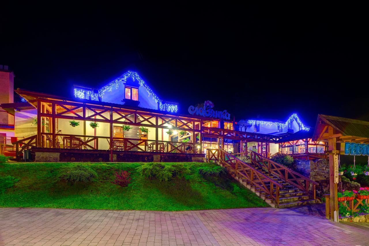 Slovyanka Hotel Slavsko Extérieur photo